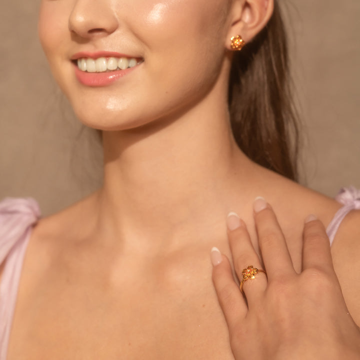 Mami Stud Earrings